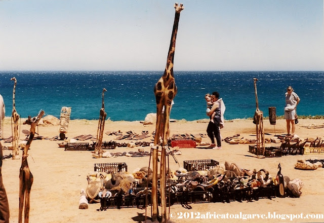 african wood sculpture market