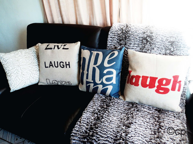 Cushions adding inspiration to the couch