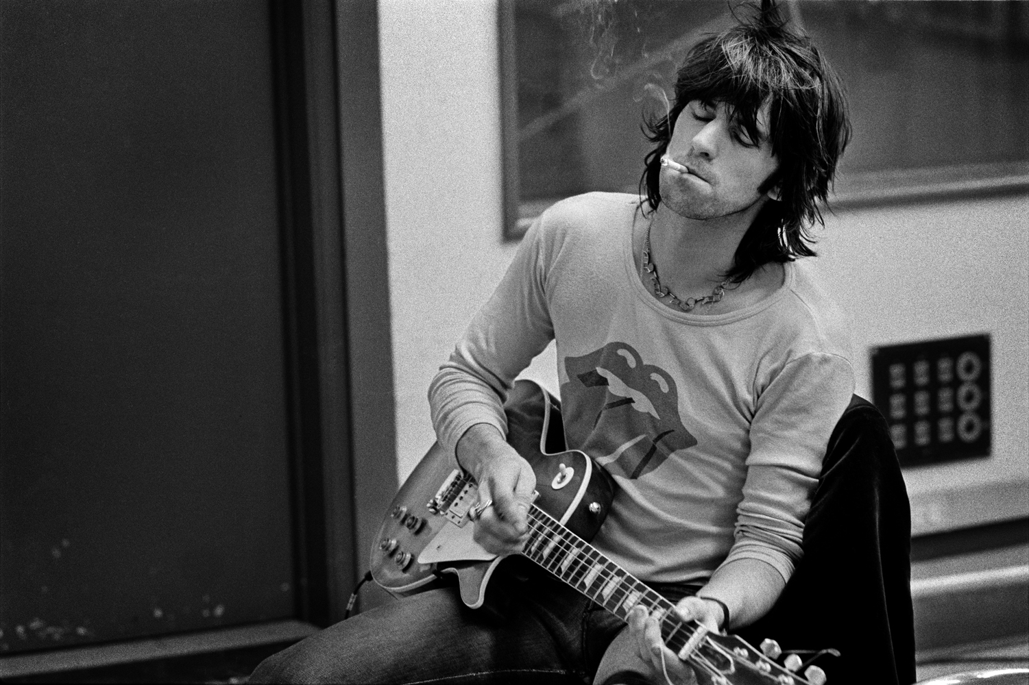 keith-richards-exile-on-main-street-recording-sessions-1972.jpg