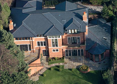 Golden Pics Cristiano Ronaldo House