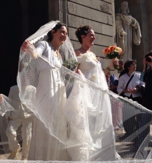 the big bang theory rencontre howard bernadette