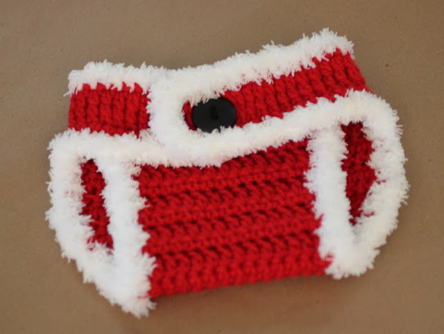 Crochet Santa Hat and Diaper Cover - Repeat Crafter Me