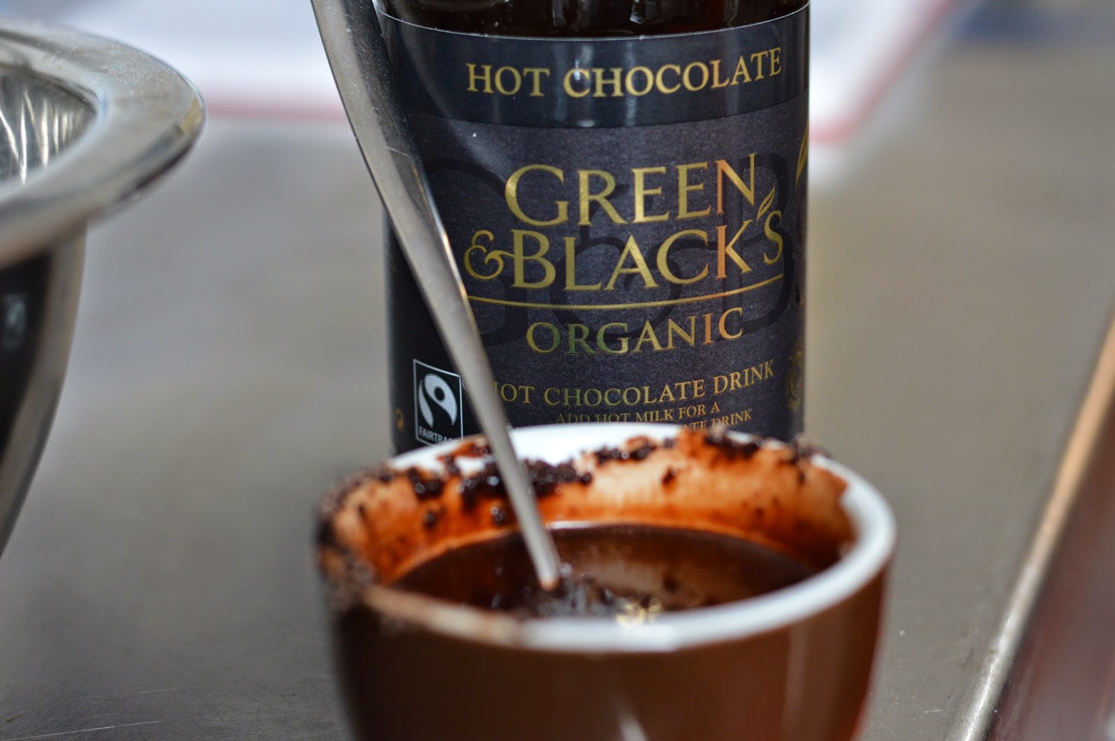 FANCY BAKERY Drinking Chocolate Cake