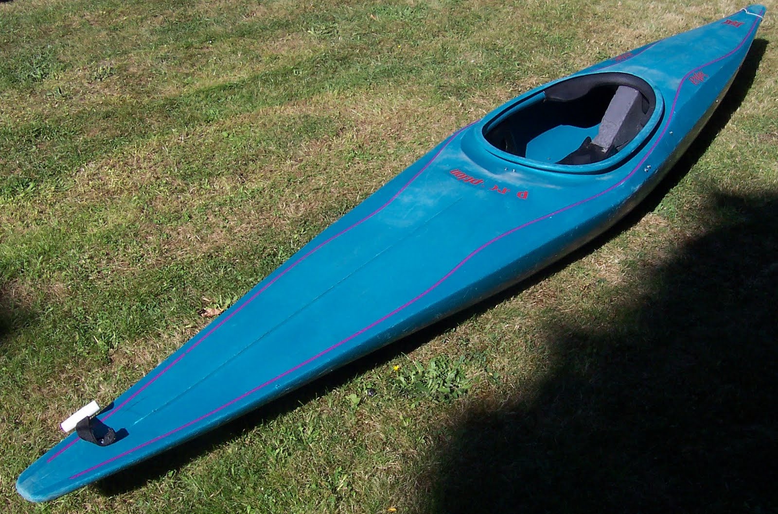 canoeing for charity A slalom canoe does not like going in a straight line