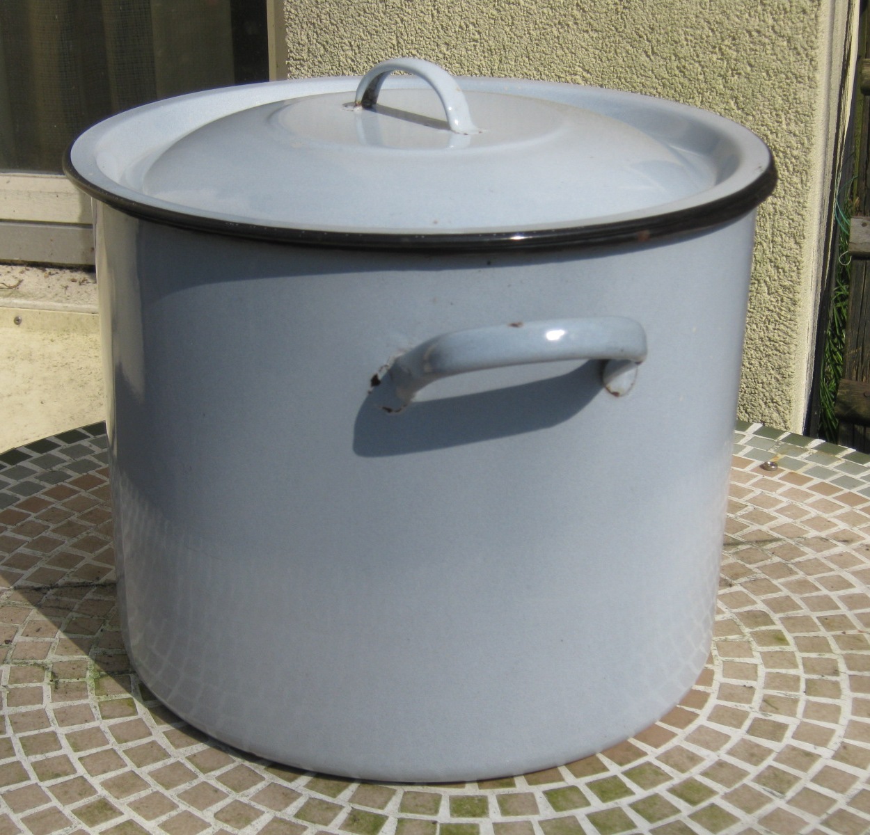 Look What I Found! My Enamel Cooking Pot