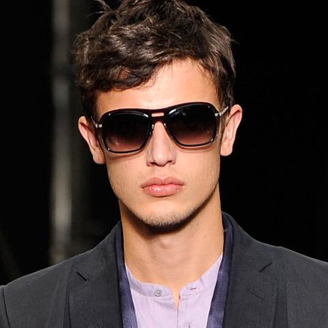 latest trends in men's sunglasses