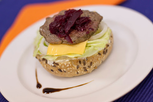 Teplé predjedlo - Deluxe steak burger