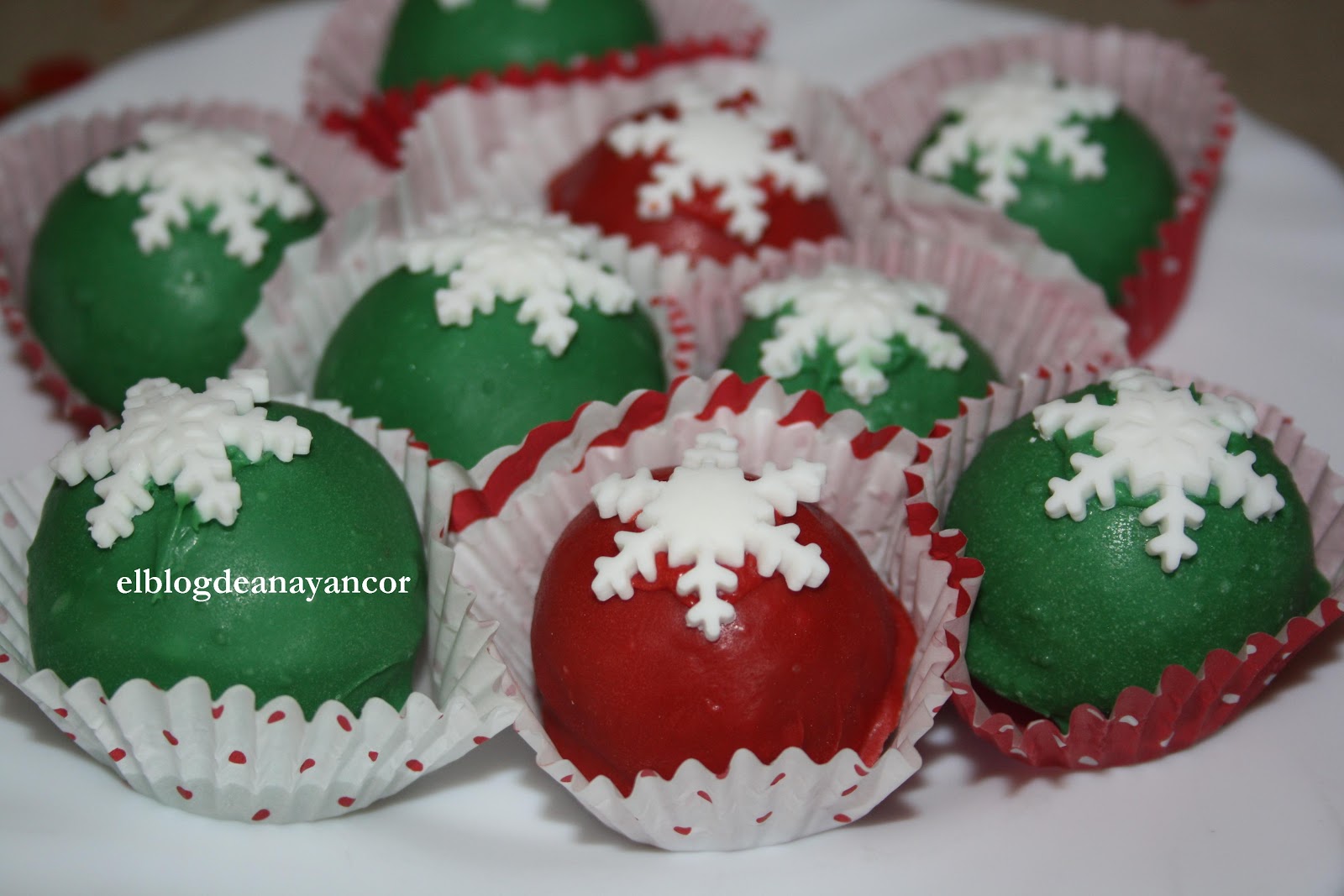 El Blog De Ana Y Ancor Feliz Navidad A Todos Y Cake Pops Navidenos