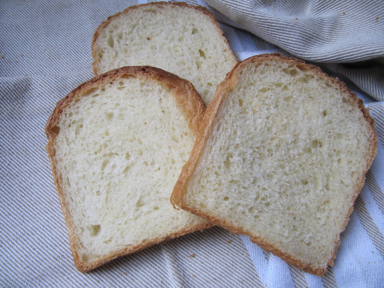 La cuisine d'ici et d'ISCA Pain anglais