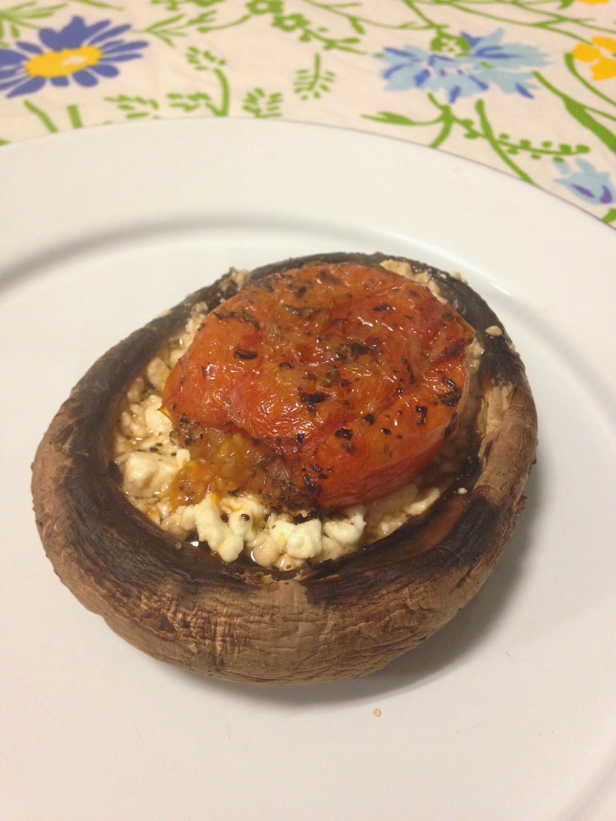 DISFRUTA COCINAR PORTOBELLO CON CONFITE DE JITOMATE