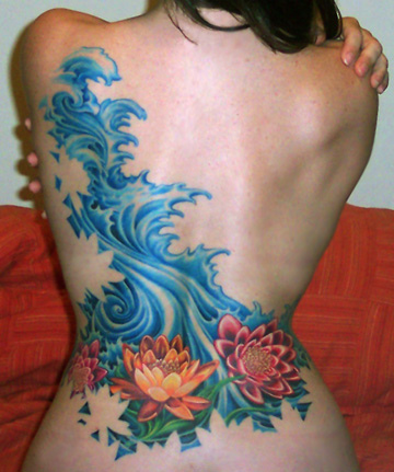 Above The tattoo artist has used water in this design to compliment the