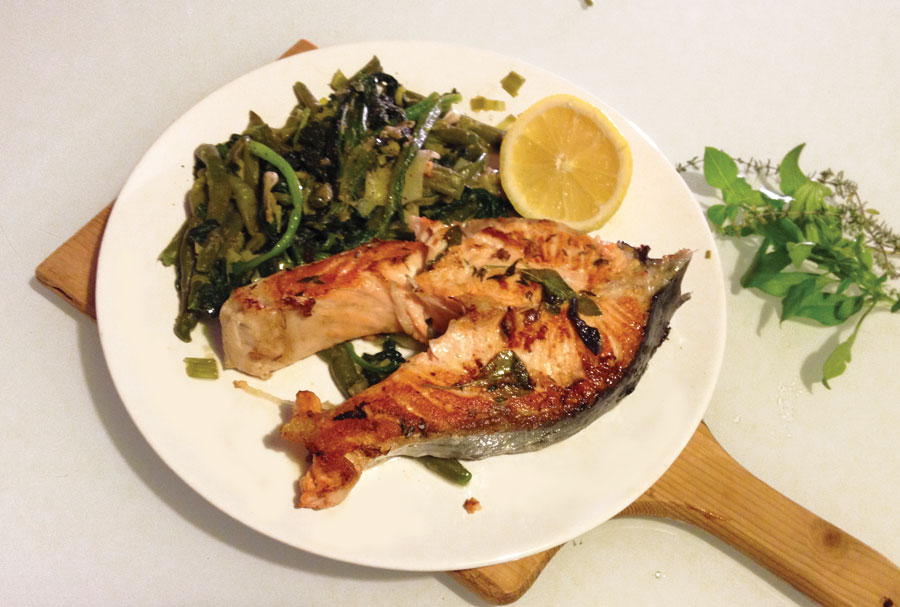 dukaneasyrecipes King salmon with greens for company Σολωμός με