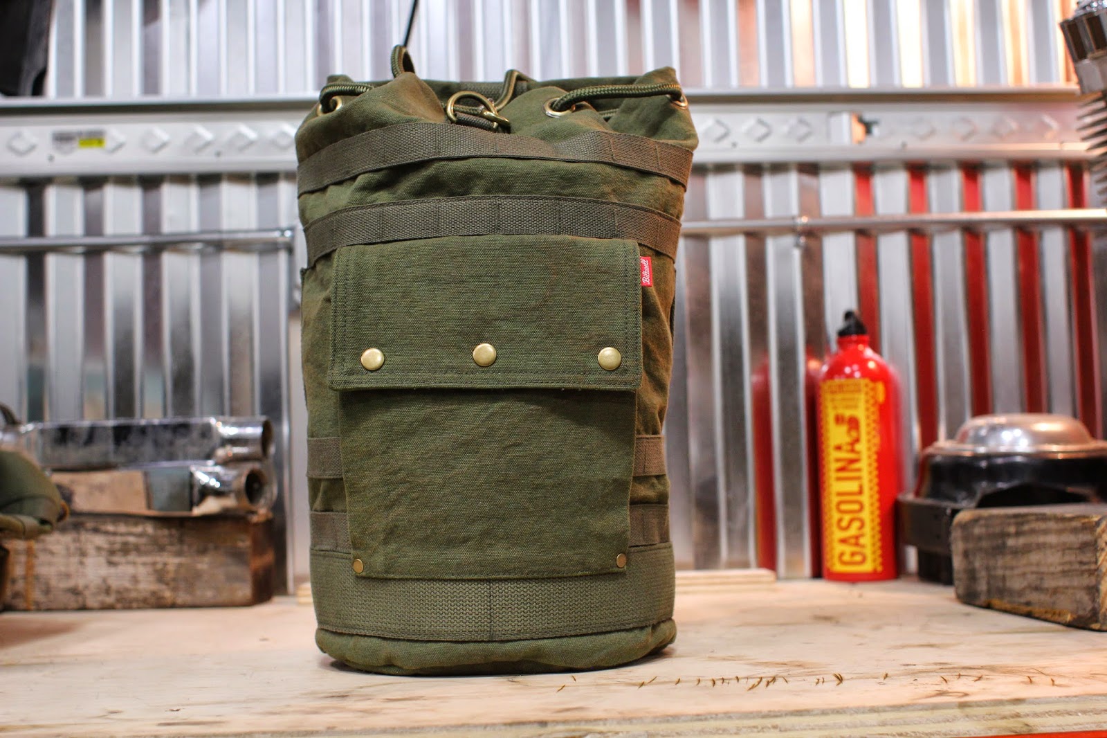 Dice Issue 59/Biltwell Limited Edition Sissy Bar Bag.