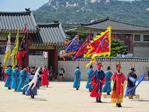 Changing of The Guard ceremony, Gyeongbokgung Palace, Seoul, South Korea