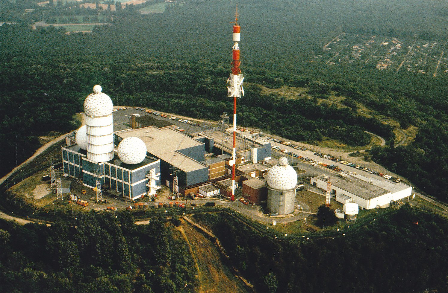 Field+Station+Berlin+Teufelsberg+spy+sta
