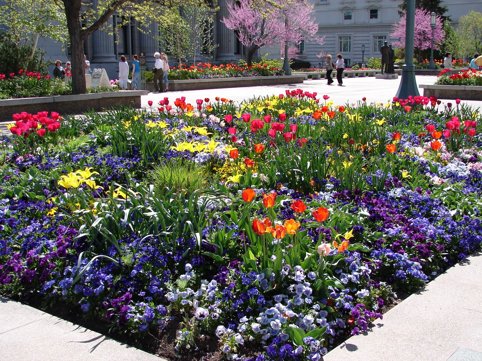 temple square gardens flowers, summer activities in Utah