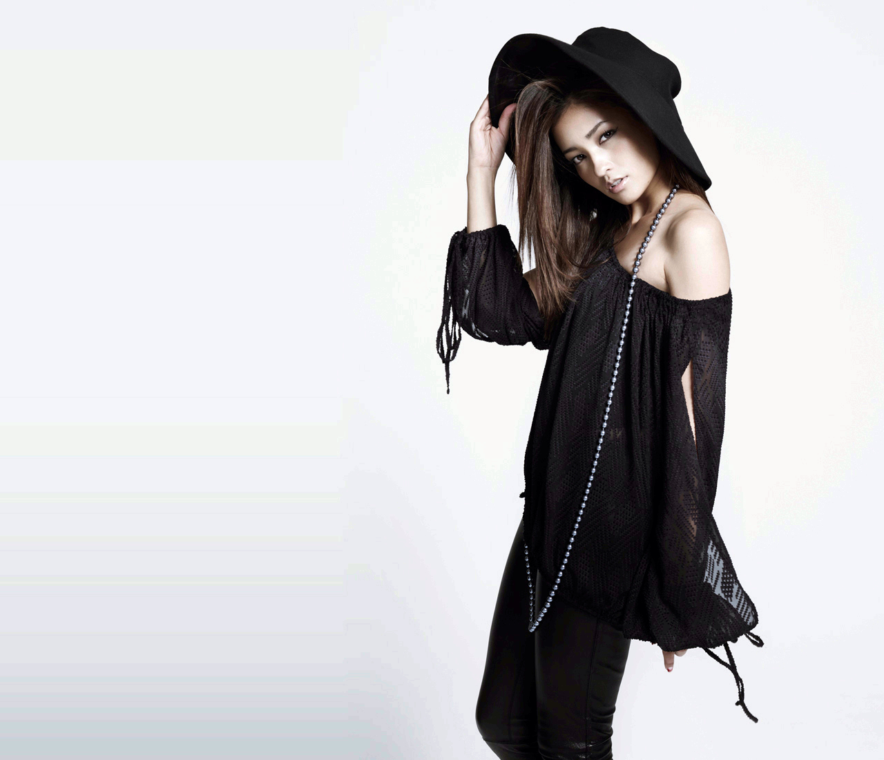 Japanese Actress Meisa Kuroki Pics - Hottest Pictures & Wallpapers 