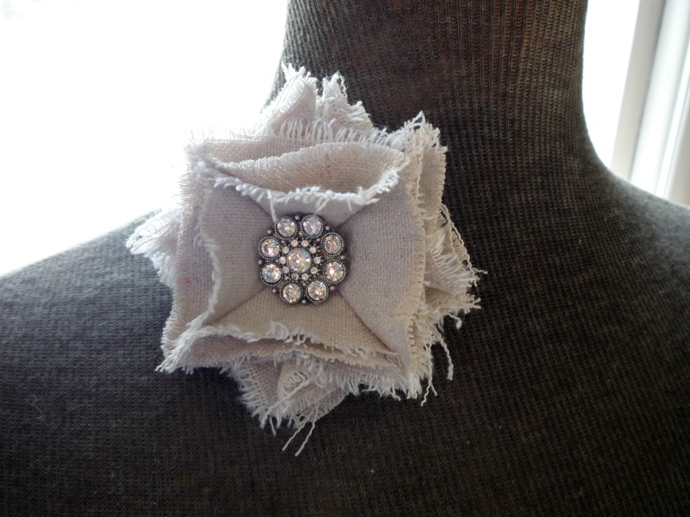 Green Willow Pond Drop Cloth Fabric Flower Pins