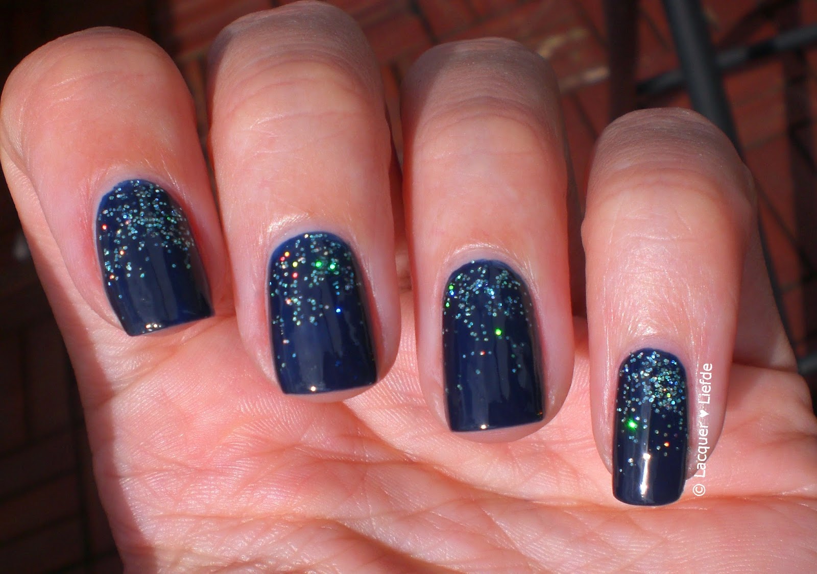 Sally Hansen so nata Problem, Rival de Loop Snow Glitter Sally Hansen so nata Problem, Rival de Loop Snow Glitter