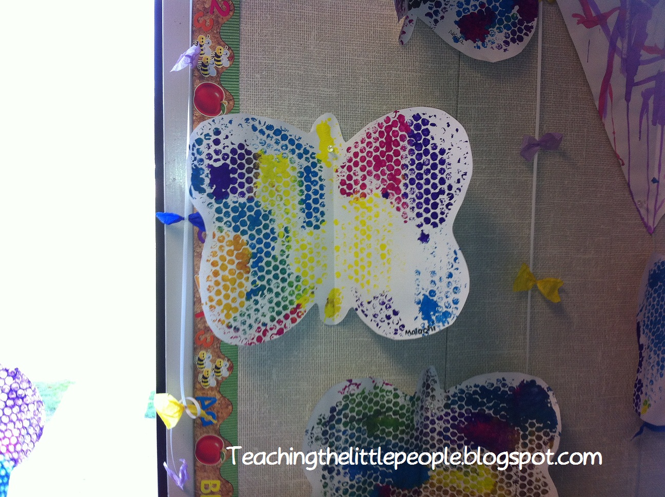 Teaching The Little People Bubble Wrap Butterflies in Preschool