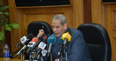 الوزارة تفحص بيانات المتقدمين للوظيفه التعليميه , وانذارات للناجحين من اجل التقدم بمسوغات التعيين