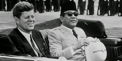 Percobaan Pembunuhan Terhadap Presiden Soekarno Namun Gagal Penembakan%2BKendaraan%2BSoekarno