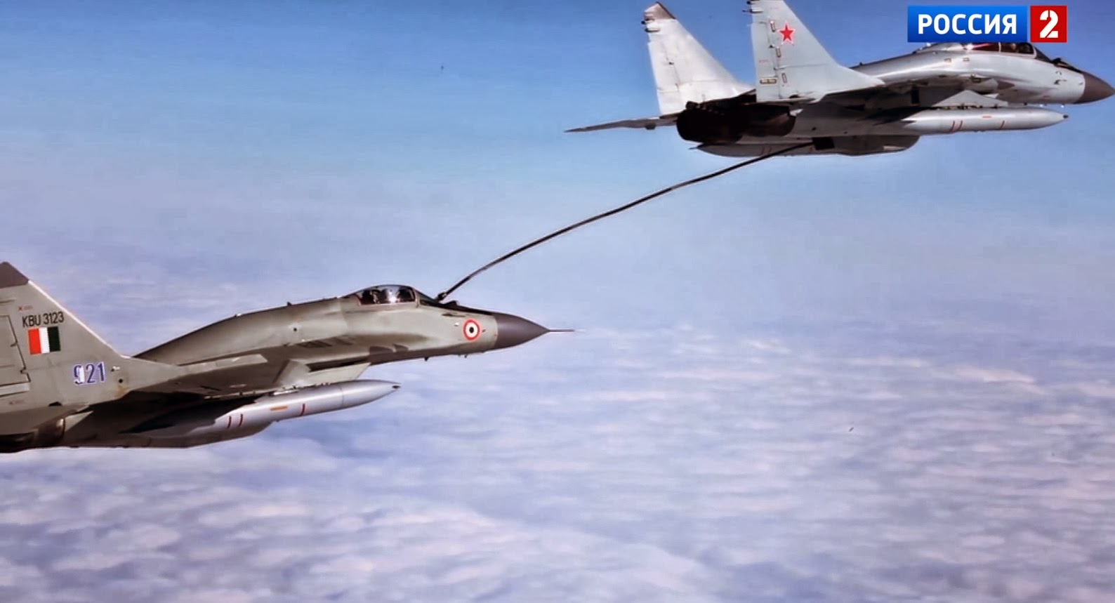 %2BIndian%2BNavy%27s%2BMIG-29KMiG-29KUB%2BFulcrum-D%2BCarrier-Borne%2BFighter%2BJet%2Bwhich%2Bwill%2Boperate%2Bfrom%2Bthe%2BINS%2BVikramaditya%2Baircraft%2Bcarrier.%2Brefueling%2B(2).jpg