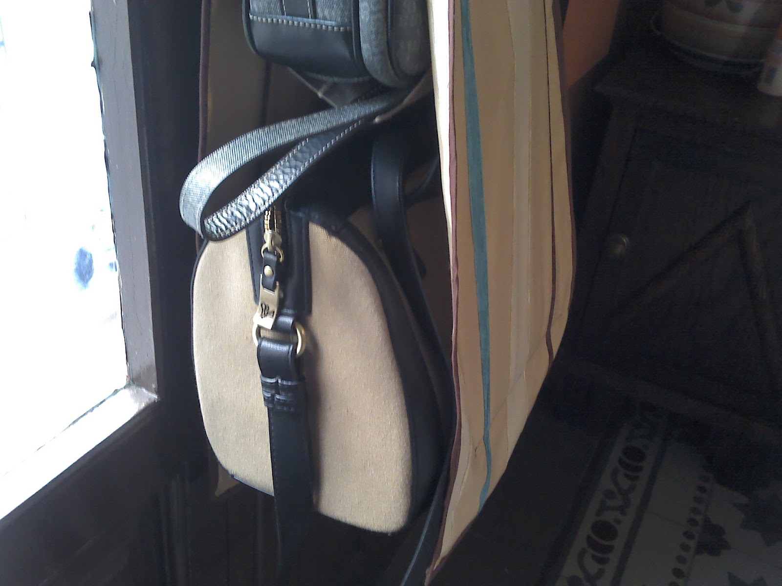 " LANAS y BARRO ": Organizador de bolsos