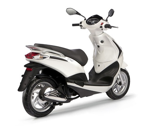 Piaggio Fly 2012 Review