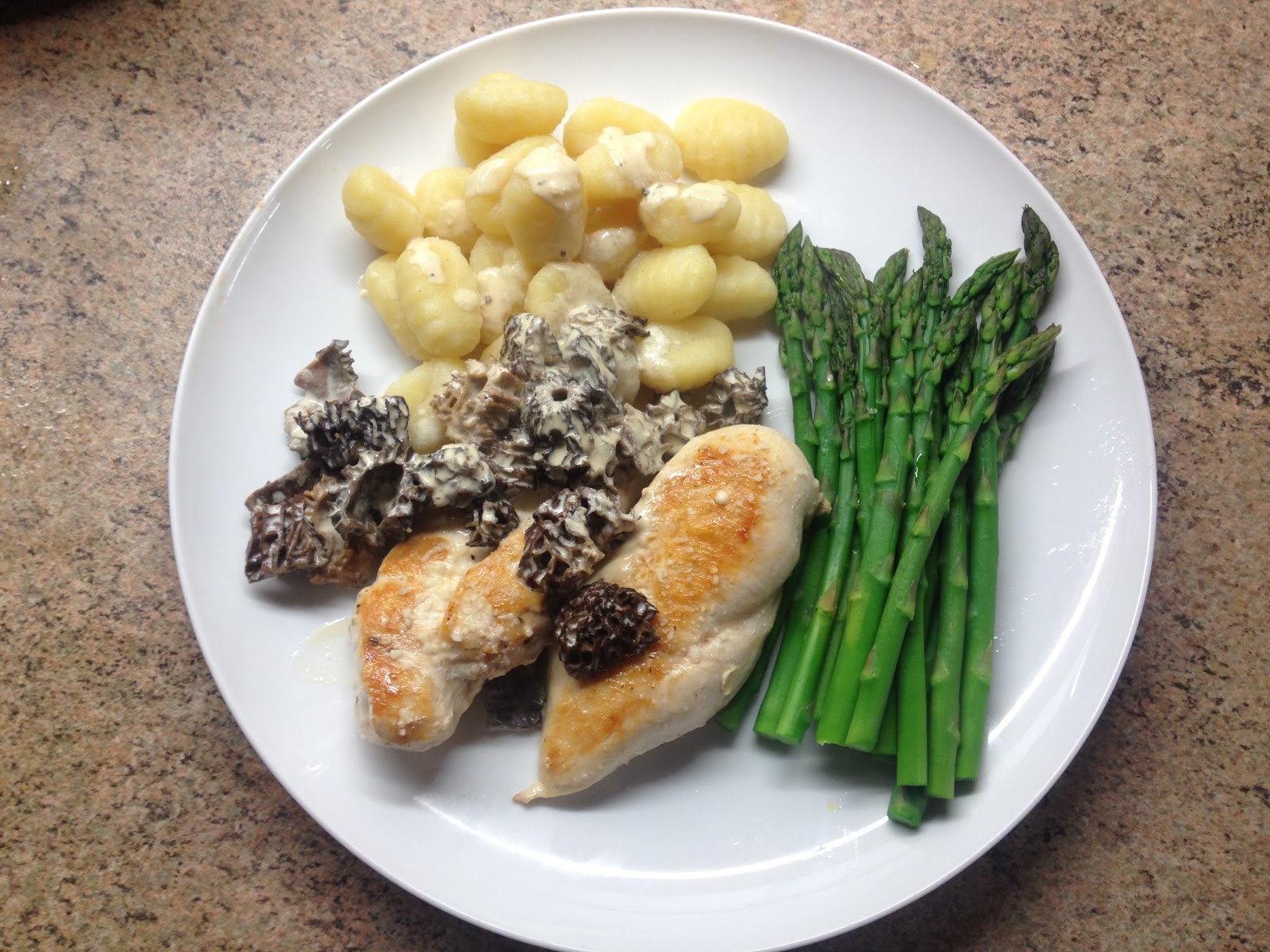 Brunch etc. Chicken breasts with creamy morel mushroom sauce and asparagus