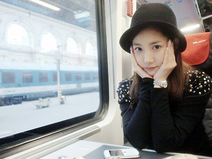 Park Min Young Shares A Recent Sel Ca Sparks Debate On Plastic