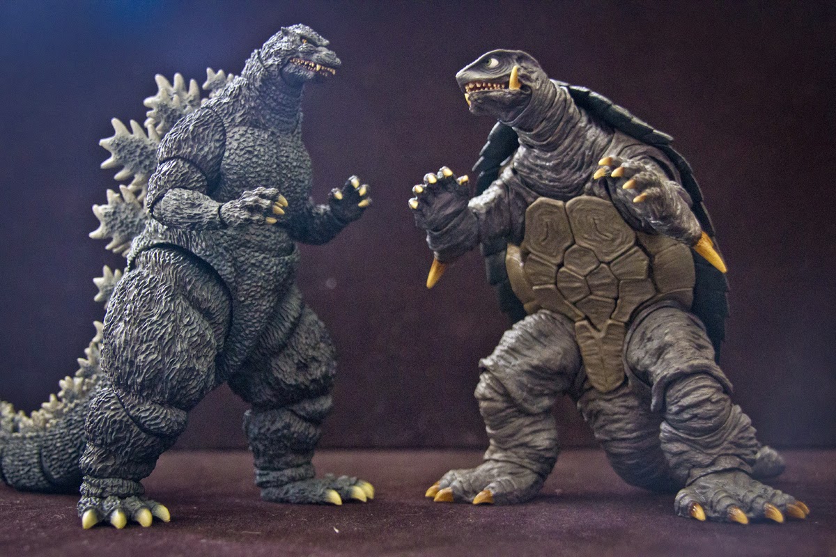 Read more. the kaiju planet original figure review s h. The Kaiju Planet Or...