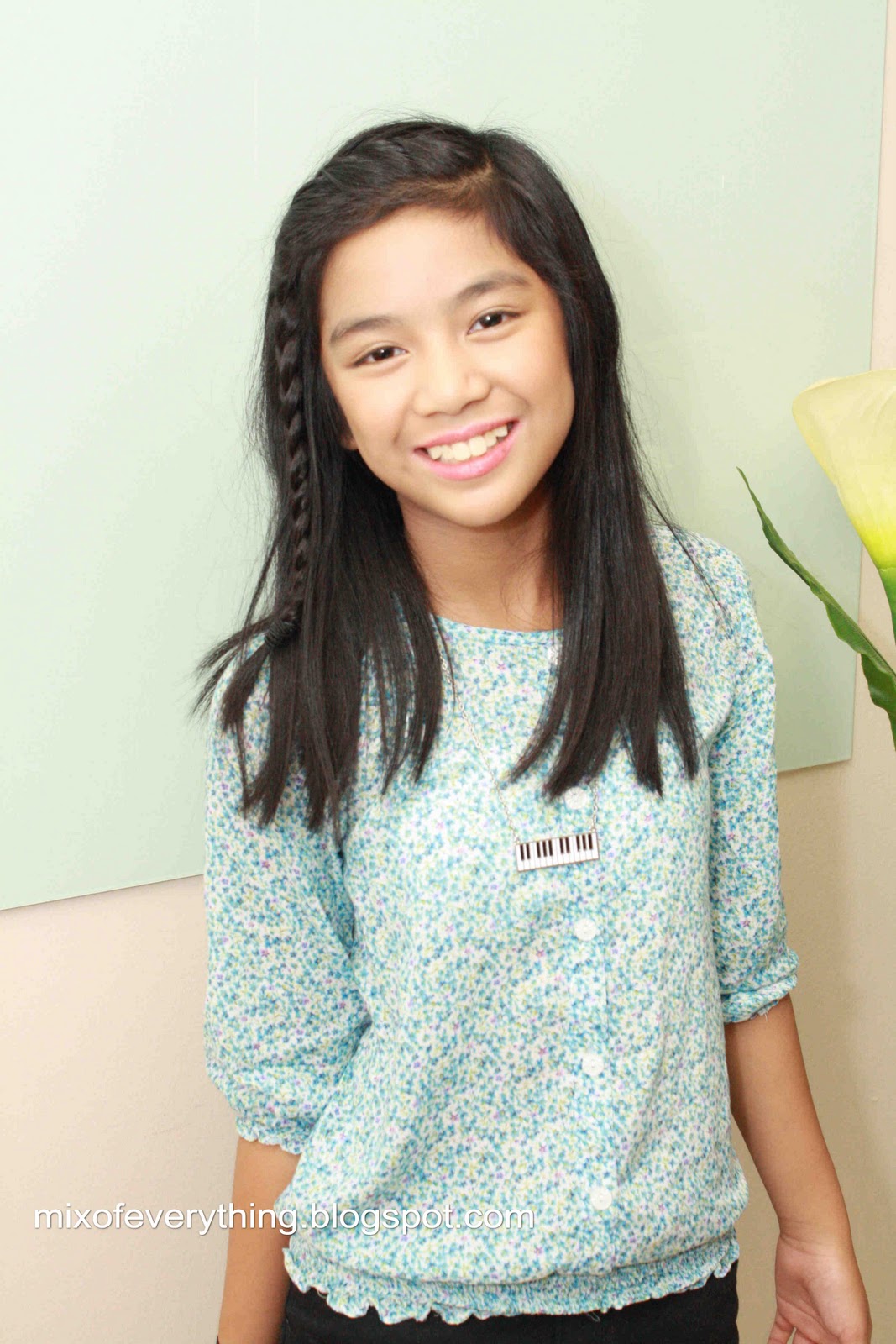 Maria Aragon sings holiday cheer as the Voice of SM Christmas - Blog