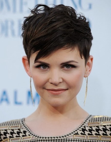 Short hairstyles for women 2012 with pictures7