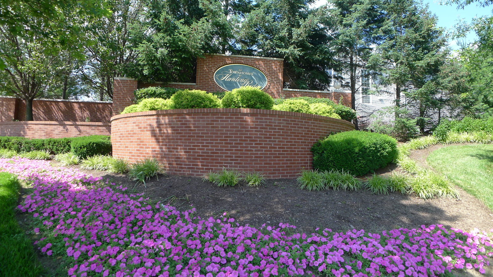 NorthCentral NJ Real Estate and Homes Community Profile Hunting Ridge in Parsippany, New Jersey