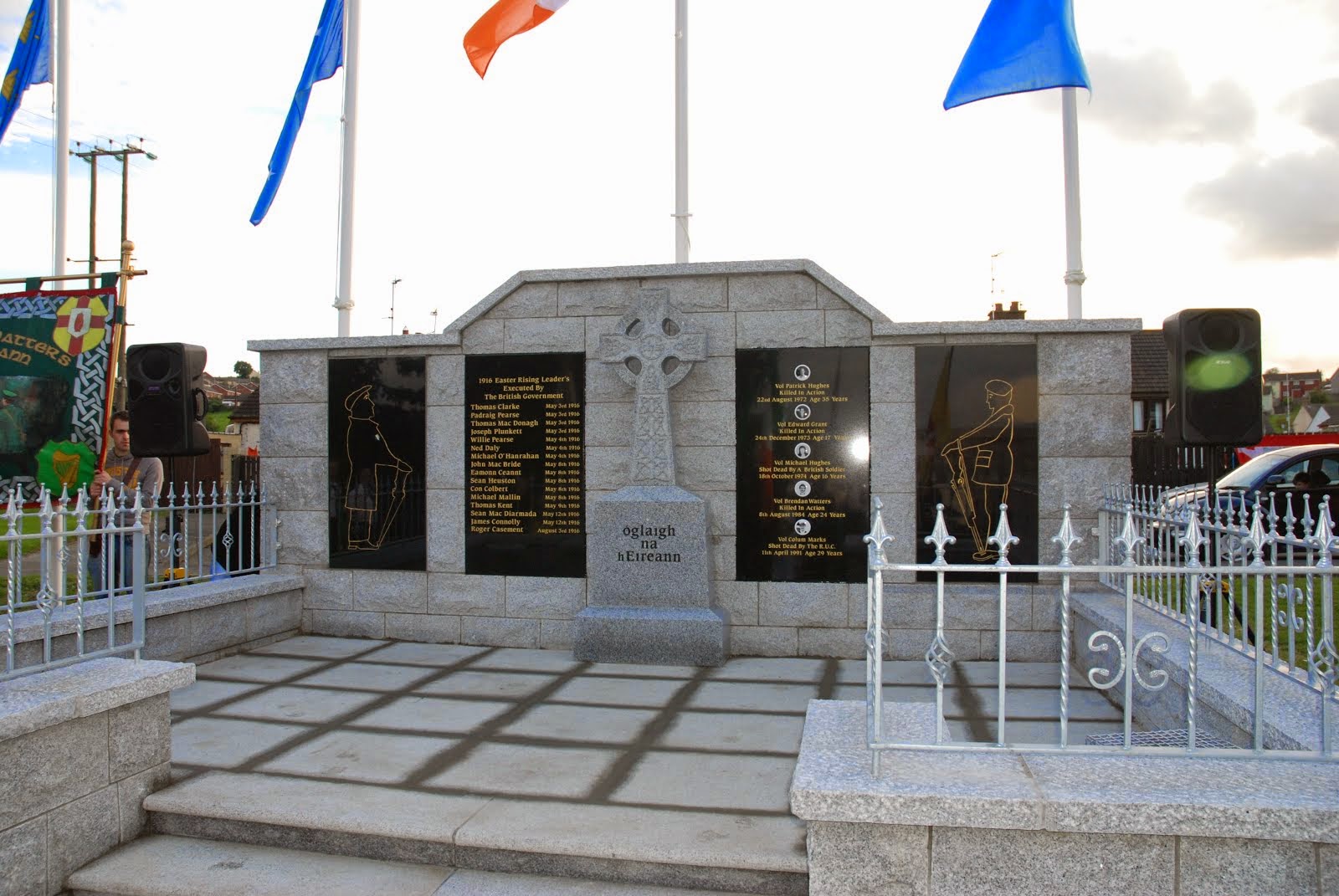 Derrybeg Monument