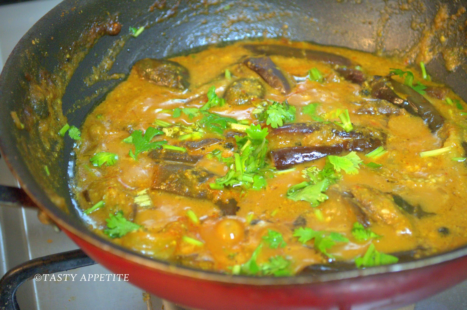 How to make Biryani Kathirikkai / Tangy Brinjal Gravy / An ideal side