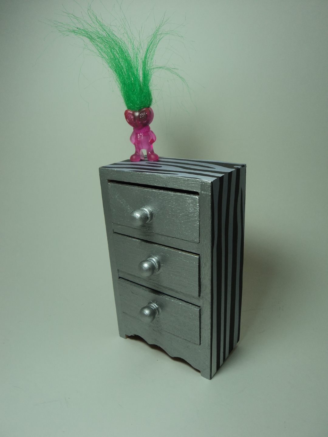 Lola's Mini Homes Jewellery boxes turned into doll dressers...