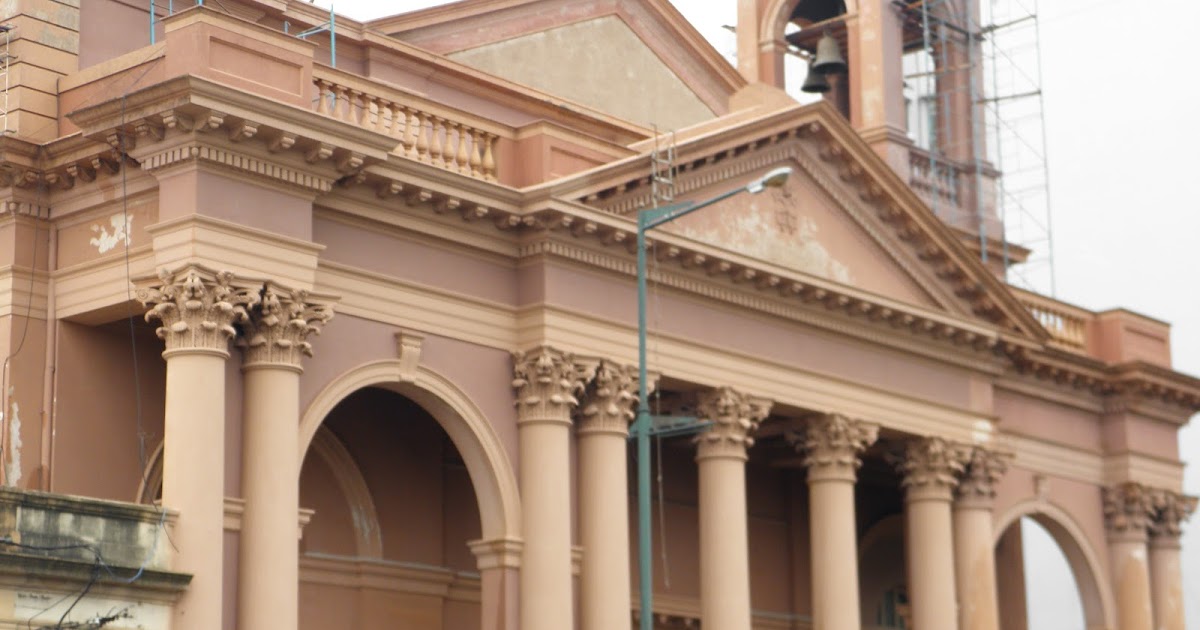 Parroquia Basílica de la Inmaculada Concepción: Pintura exterior