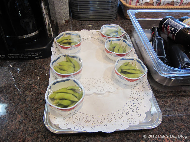 Edamame at JAL First Class Lounge at JFK Terminal 1