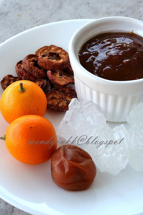 Table for 2.... or more Homemade Yee Sang Sauce Kumquat 3 自造鱼生酱