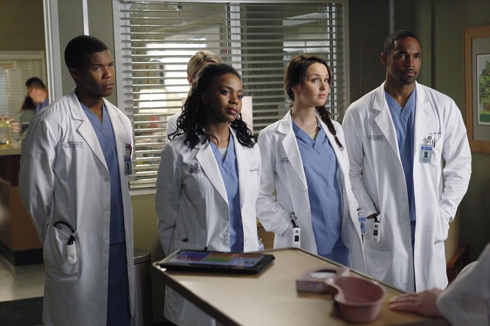Grey's Anatomy - Episode 10.20 - Go It Alone - Promotional Photos