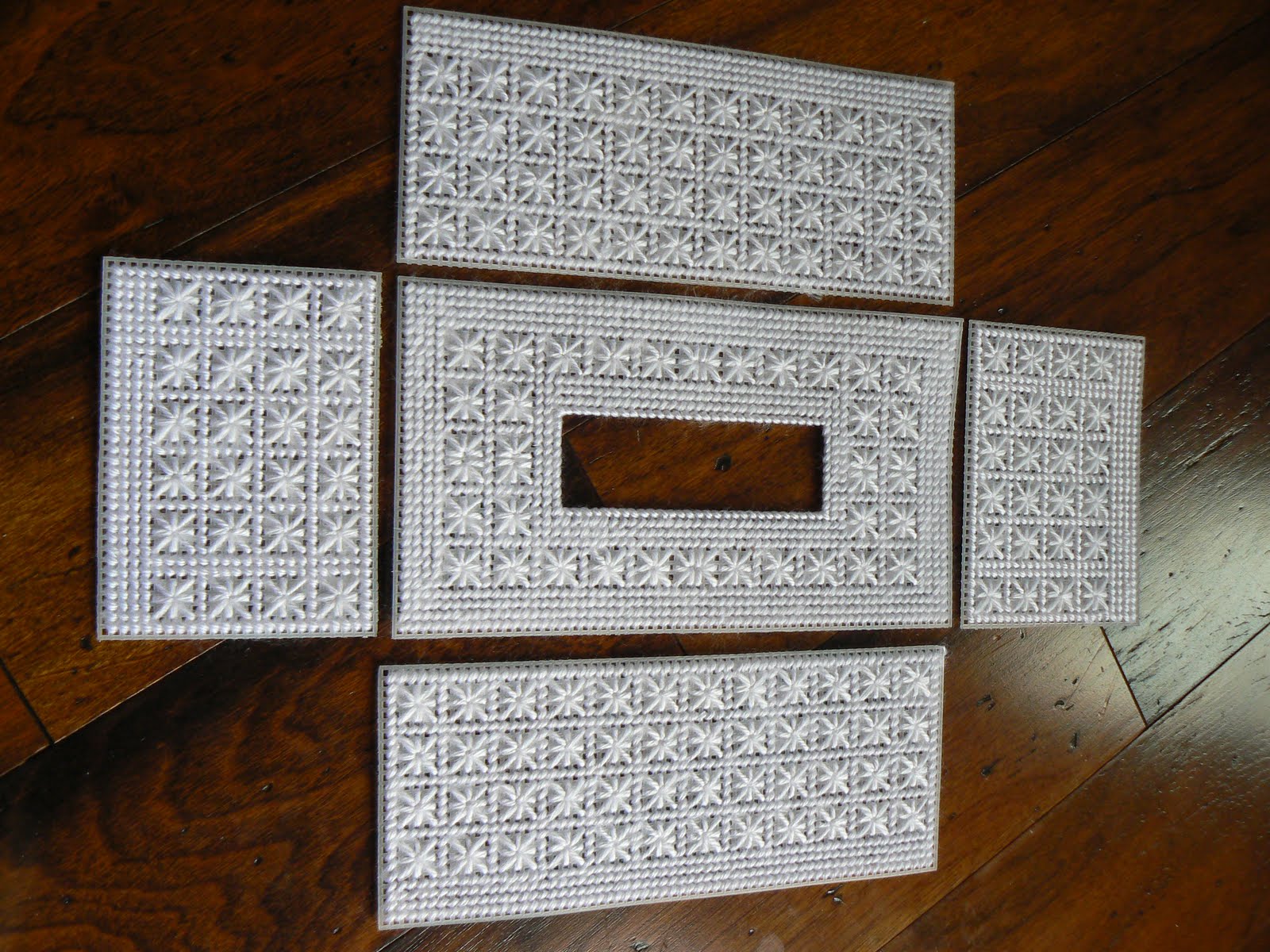 The Creative Homemaker Kleenex Box Cover