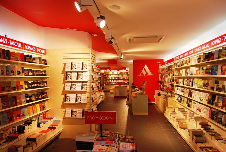 Risultati immagini per mooks mondadori napoli