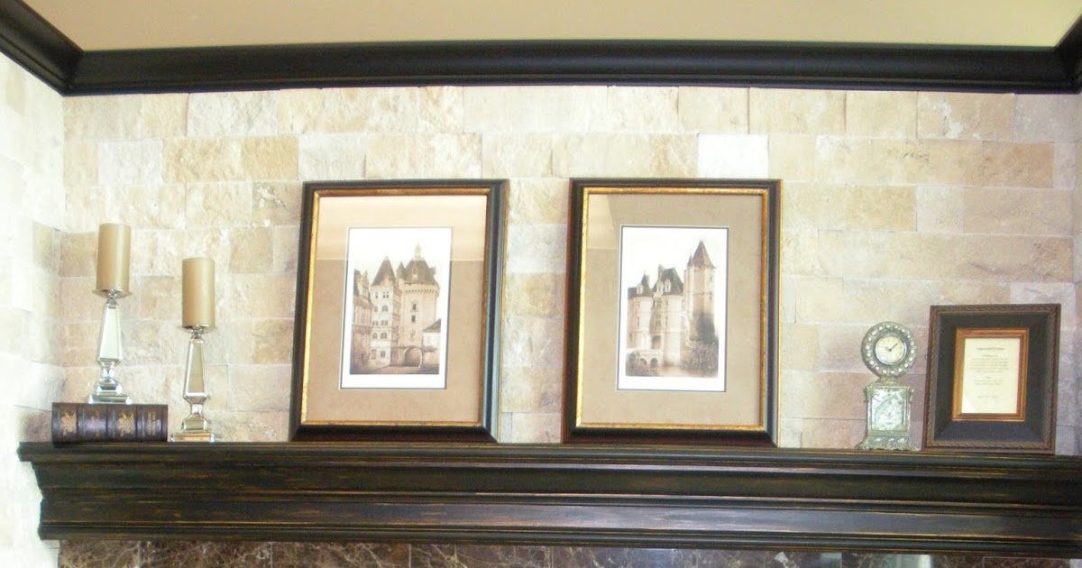 Chimenea decorativa con marmol - Pisos y Reposteros en Cocinas y Baños