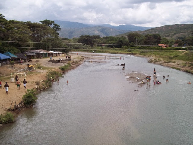 PLAYAS DEL Río " RIO FRIO"