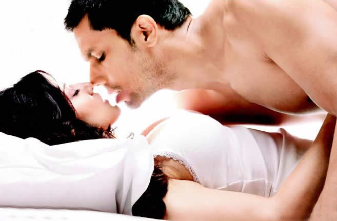 Latest Garam Gossips - No. 1 Bollywood Information Website: Randeep Hooda  feels tired after love-making act with shy porn star Sunny Leone!