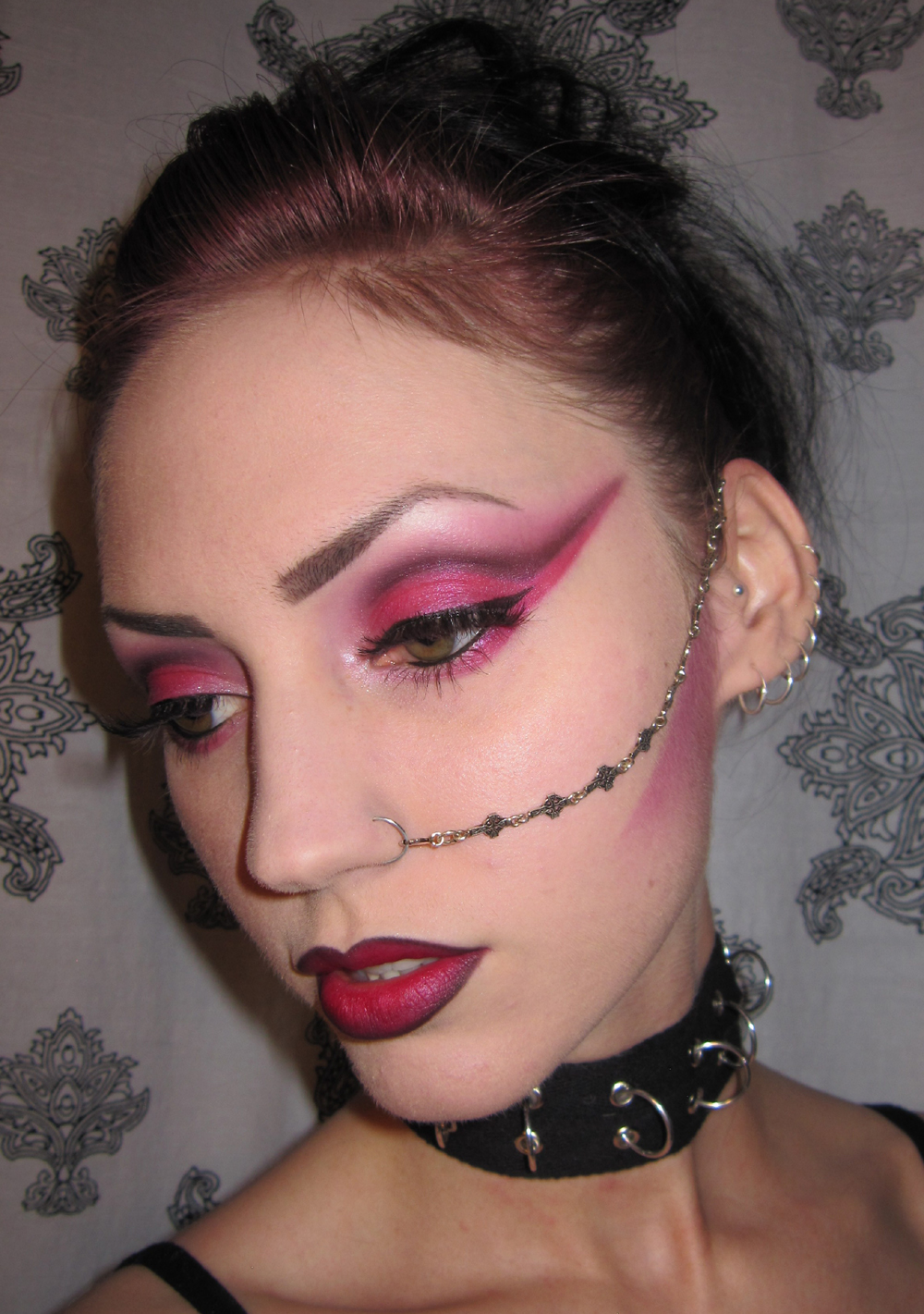 Glitter is my crack: Pink and Black Punk Makeup look - Punk Makeup Glitter is my crack: Pink and Black Punk Makeup look - Punk Makeup