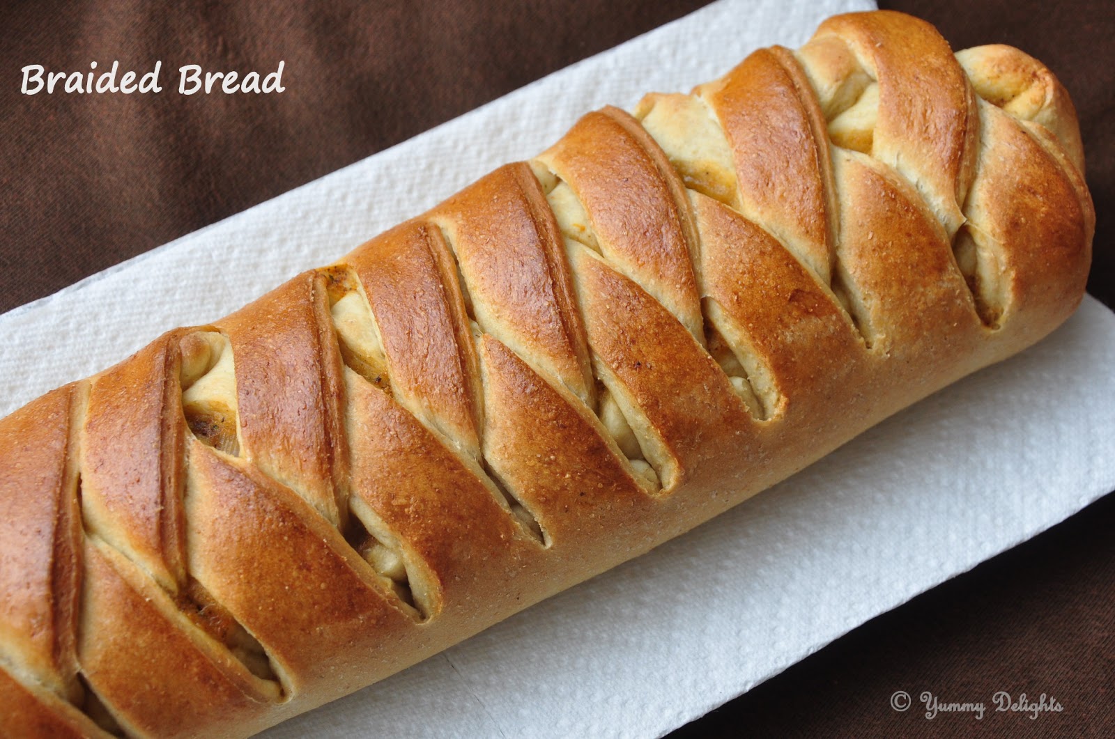 ♥ Yummy Delights ! Braided Bread stuffed with Chicken & Veggies