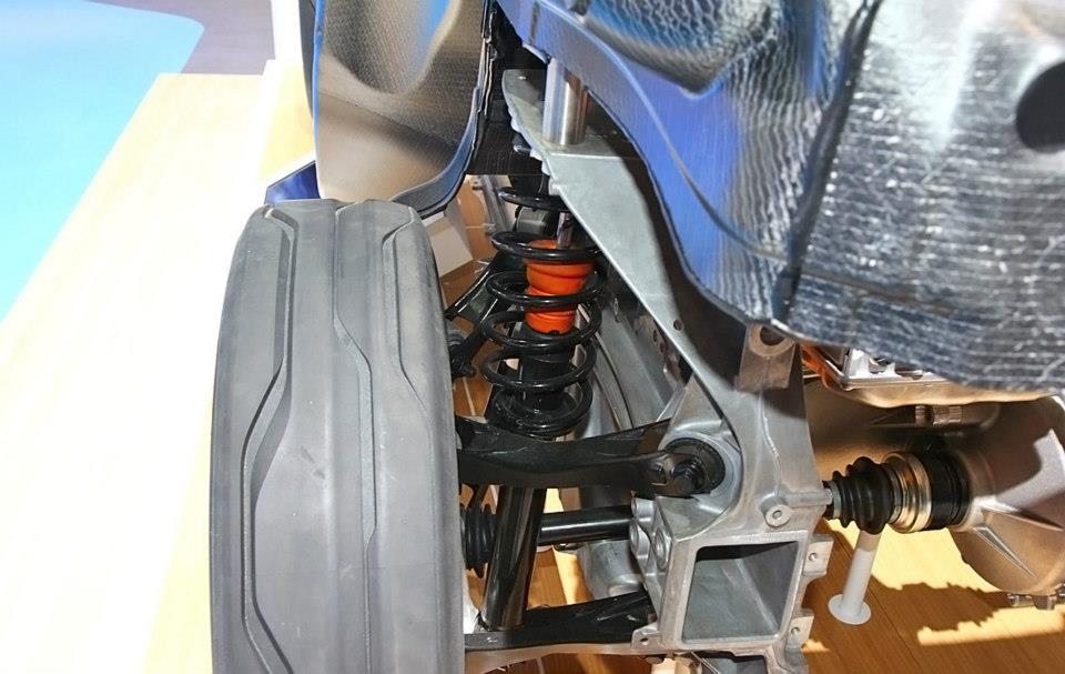 Pictures of the CFRP body and electric drivetrain BMW i3 Forum